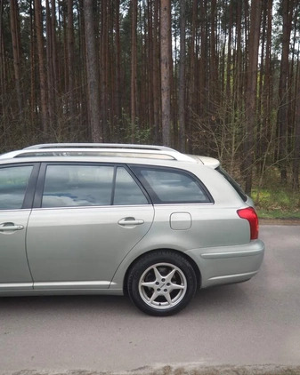 Toyota Avensis cena 16700 przebieg: 193380, rok produkcji 2005 z Żelechów małe 781